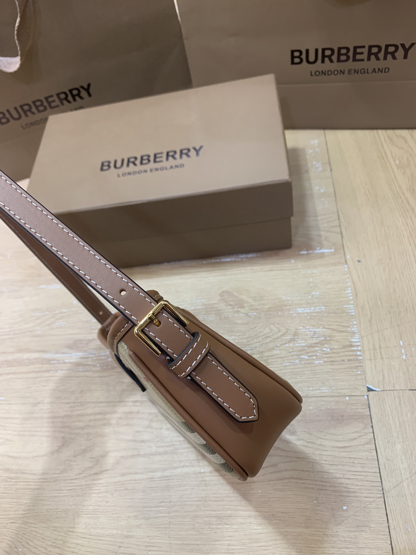 Burberry (2)