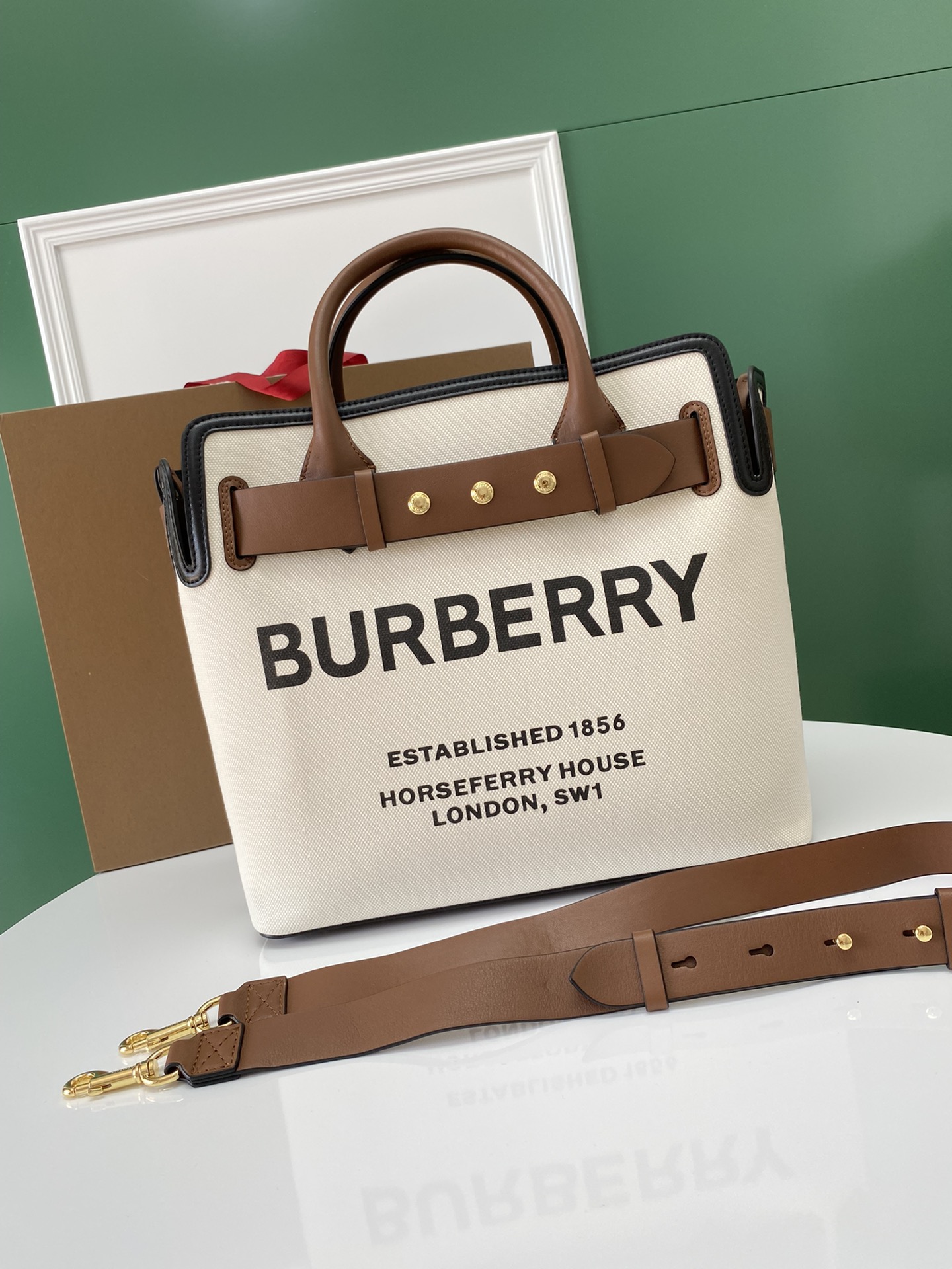 Burberry The Belt 338183 40 x 20 x 39cm