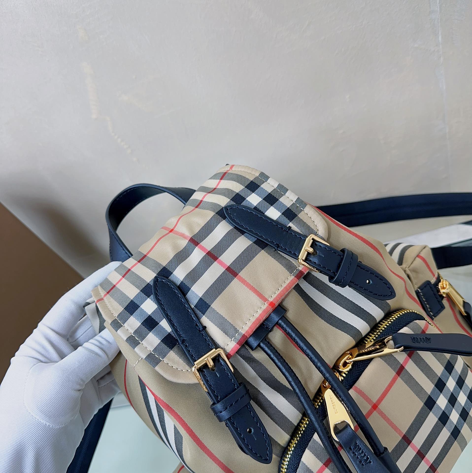 Burberry(22) Rucksack 16x26x16cm