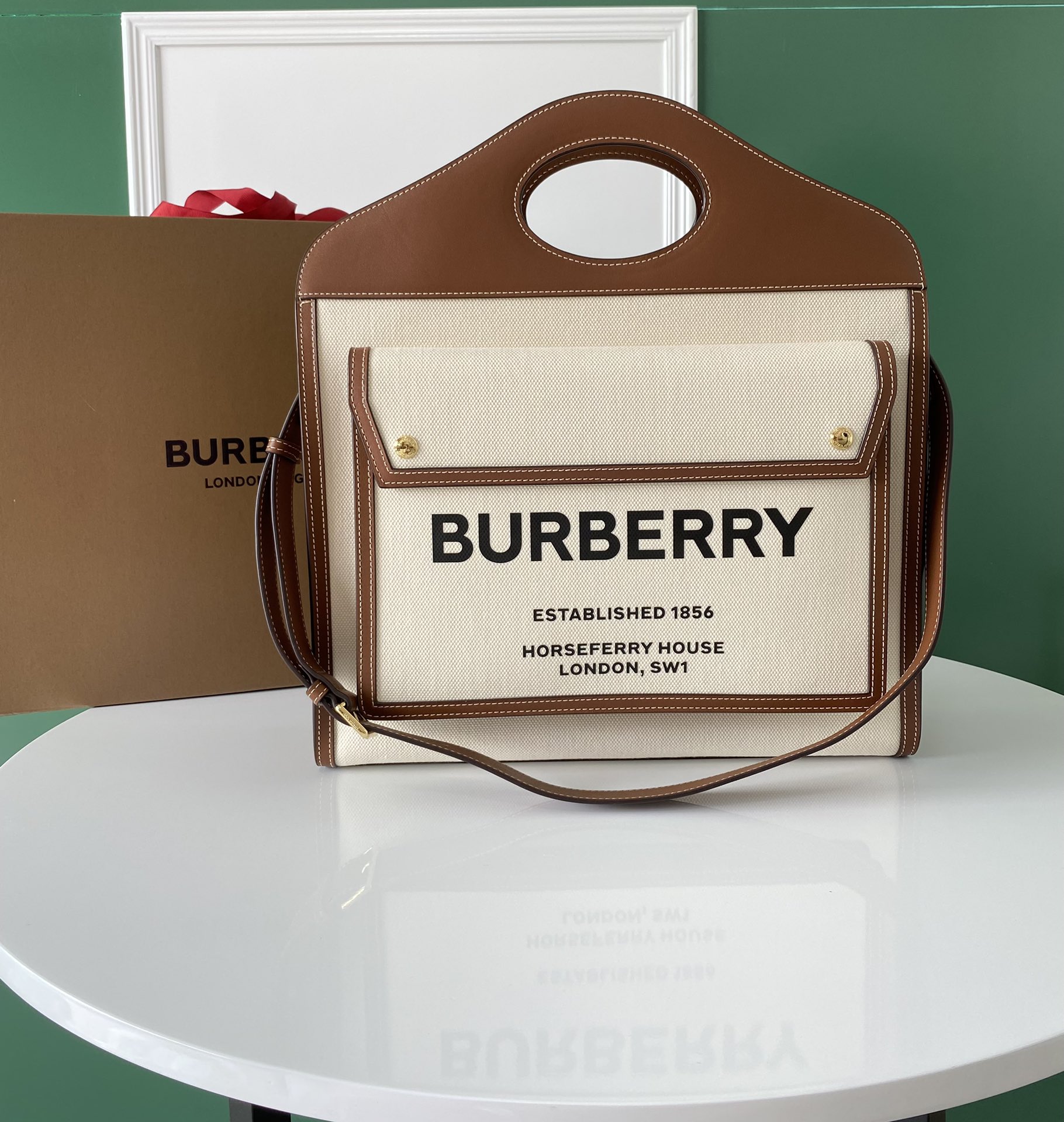 Burberry pocket bag 4777 (2)