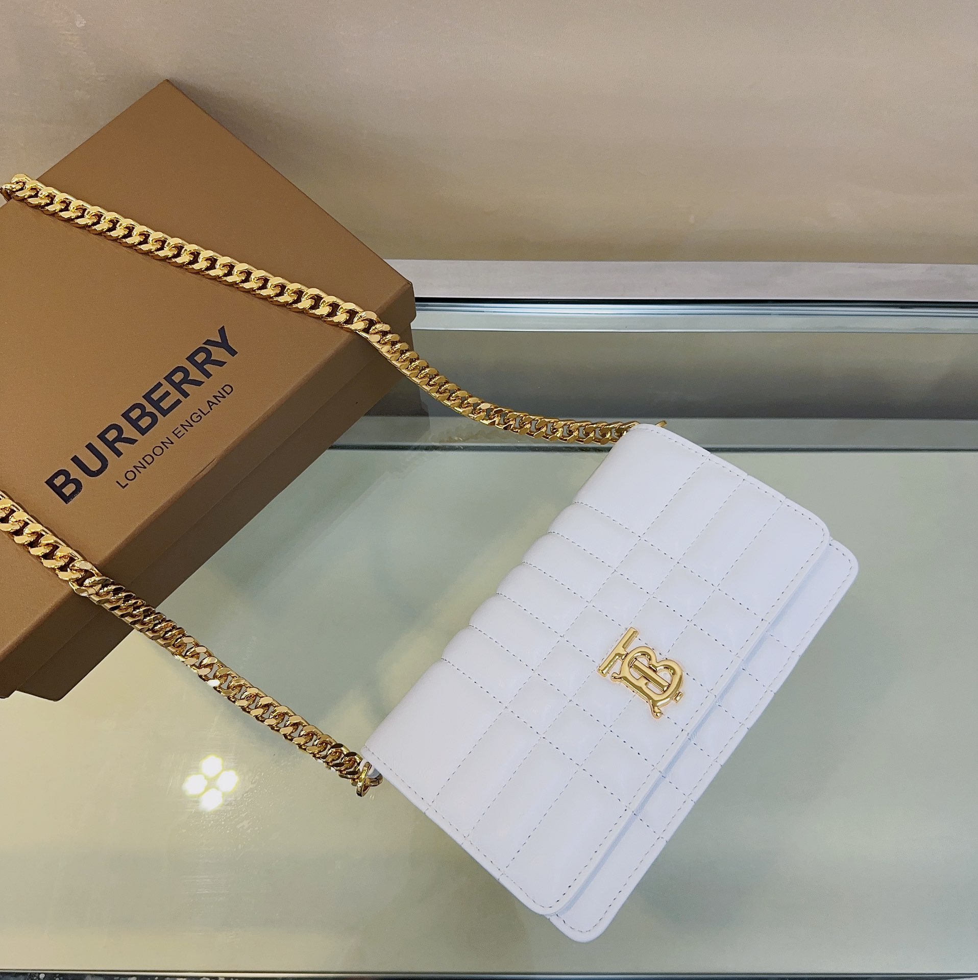 Burberry 144150 (3) 20 × 5 x 12cm