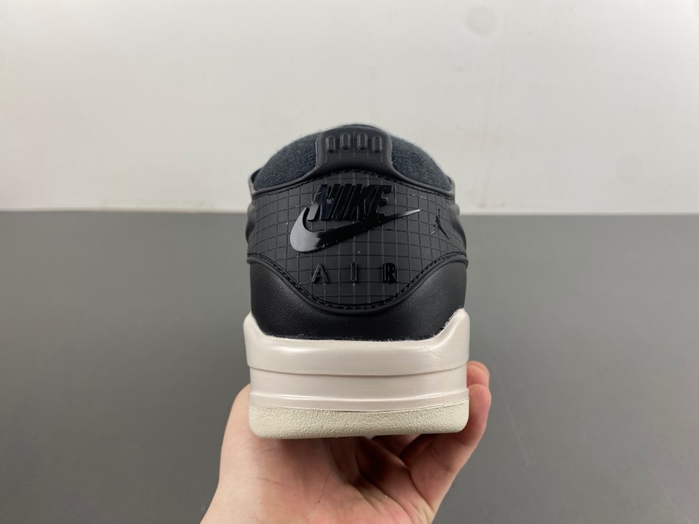 Jordan 4 RM Black Light Bone  FQ7939-001