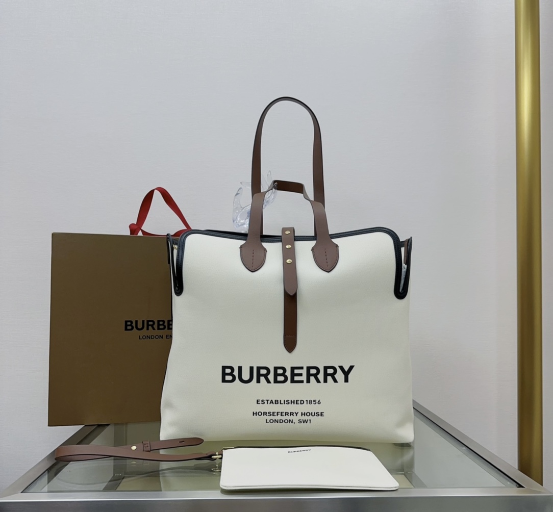 Burberry The Belt 341165 (2) 43x10x38cm