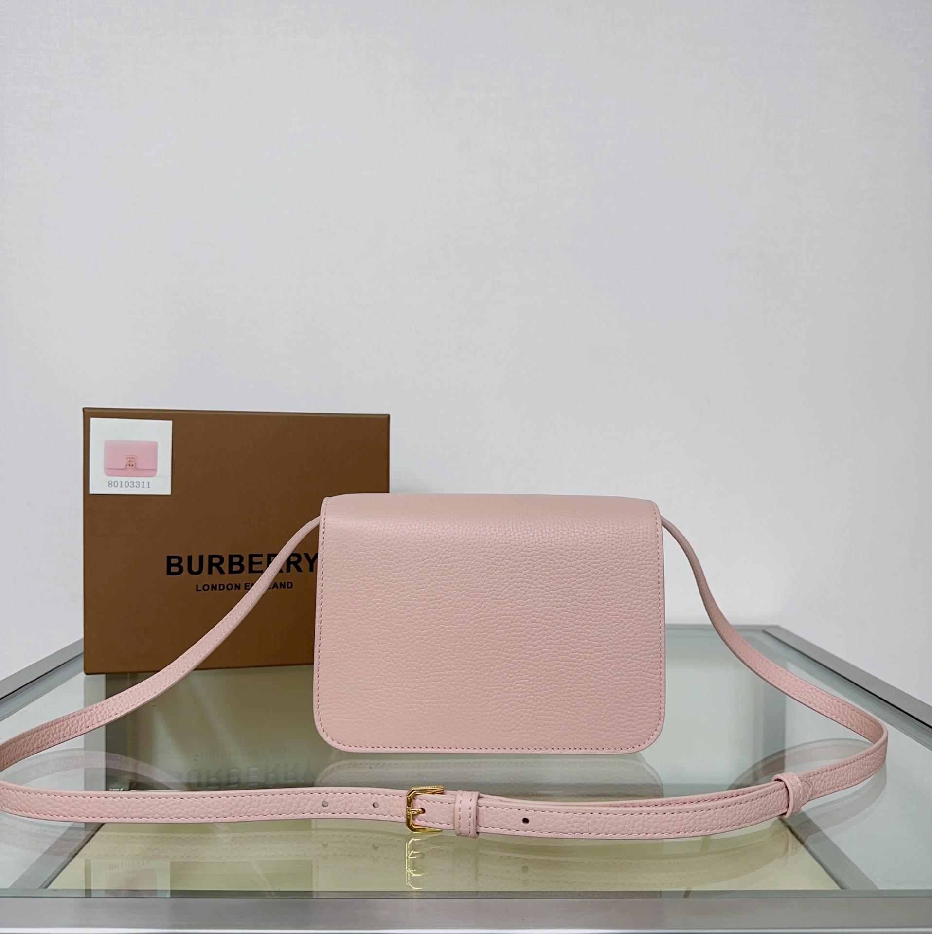 Burberry 331168 21 x 6 x 16cm