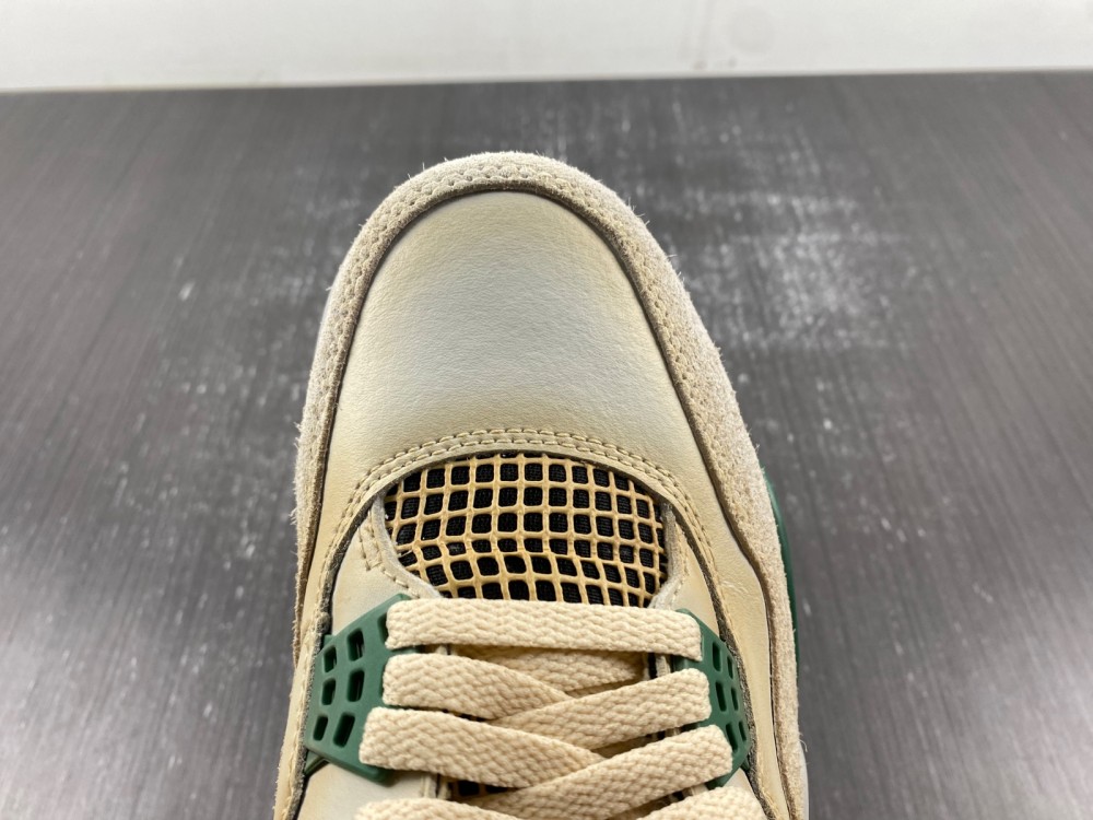 Air Jordan 4 Retro DC7770-106