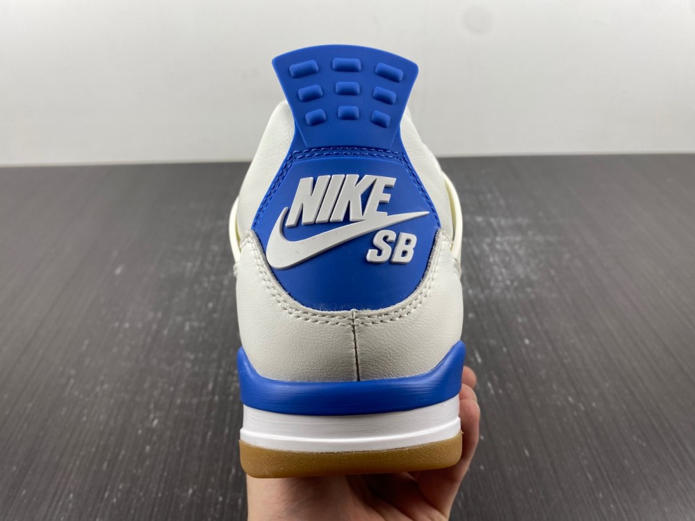 SB x Jordan 4 “Sapphire”DR5415-104