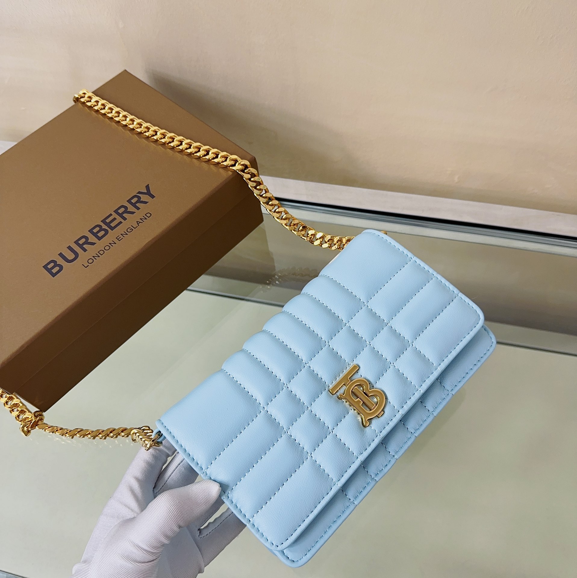 Burberry 144150 (2) 20 × 5 x 12cm