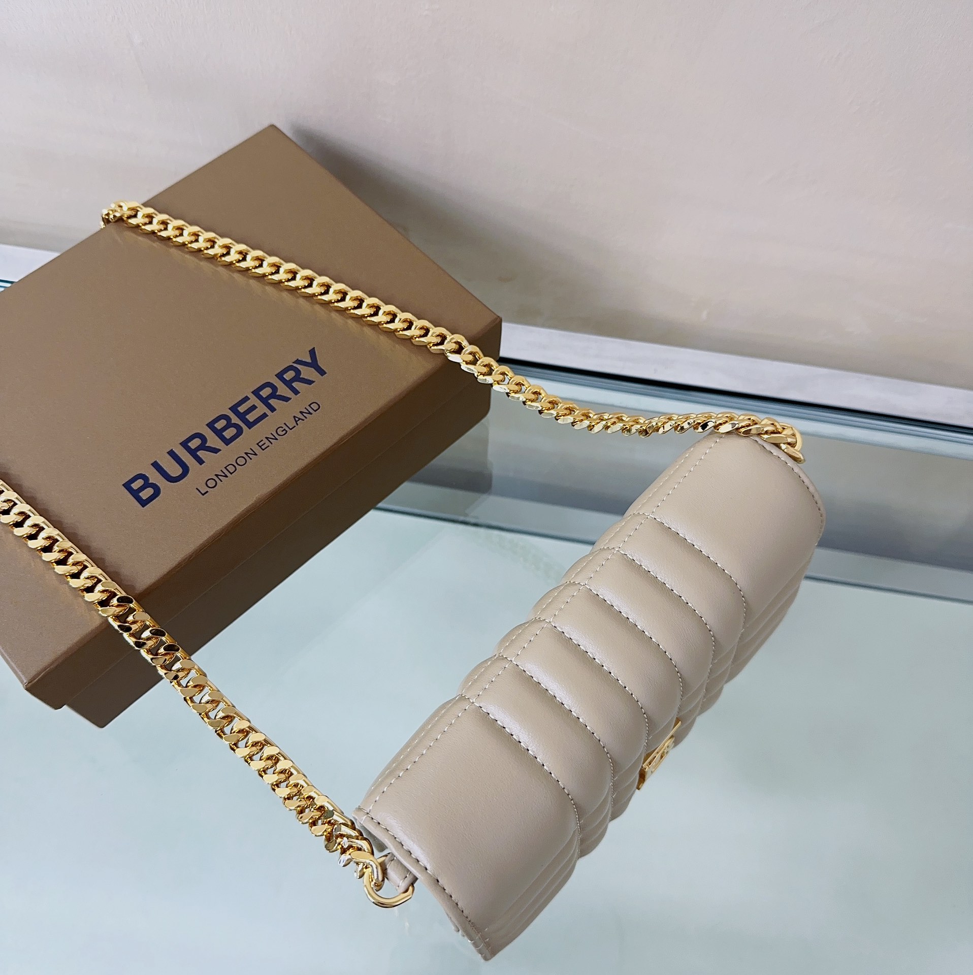 Burberry 144150 20 × 5 x 12cm