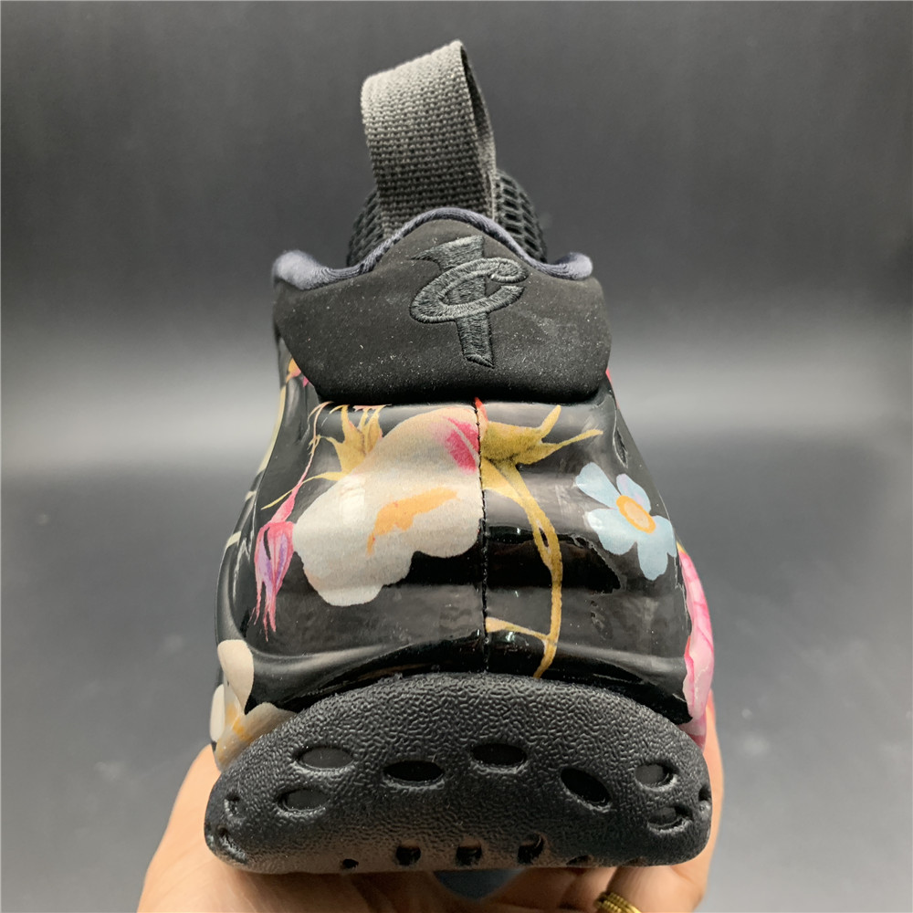 Nike Air Foamposite One Floral