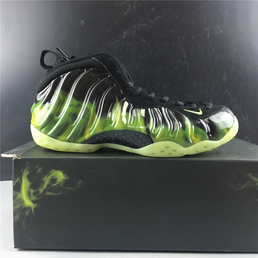 Nike Air Foamposite One ParaNorman  579771-003