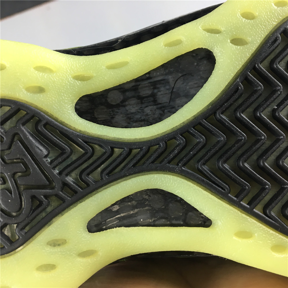 Nike Air Foamposite One ParaNorman  579771-003