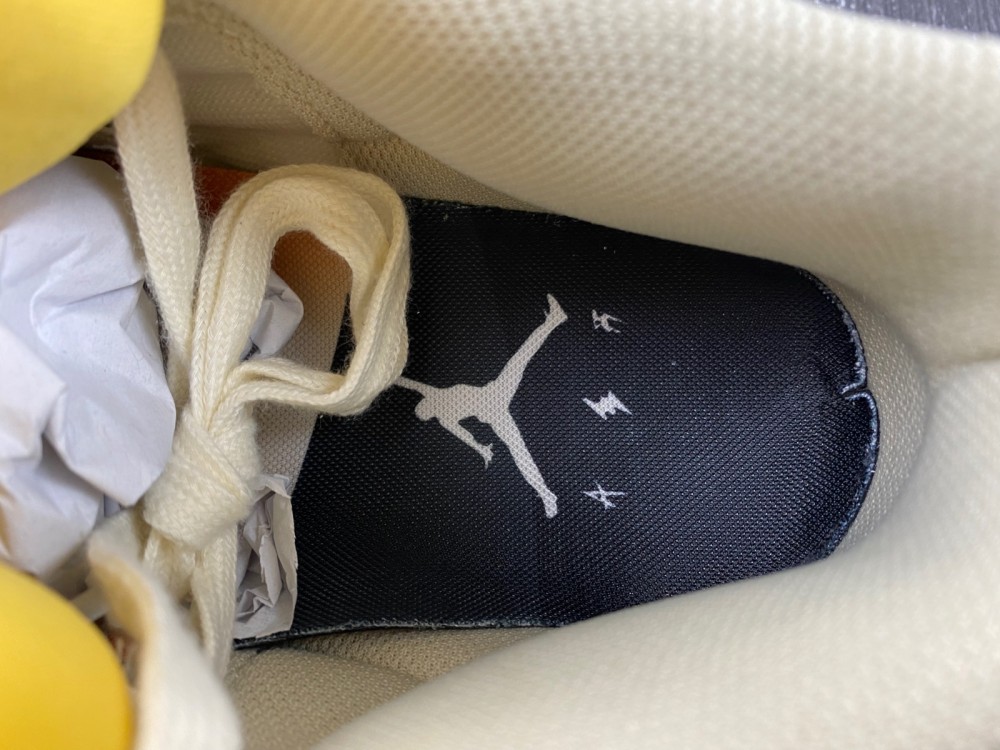 J Balvin x Air Jordan 3 FN0344-901