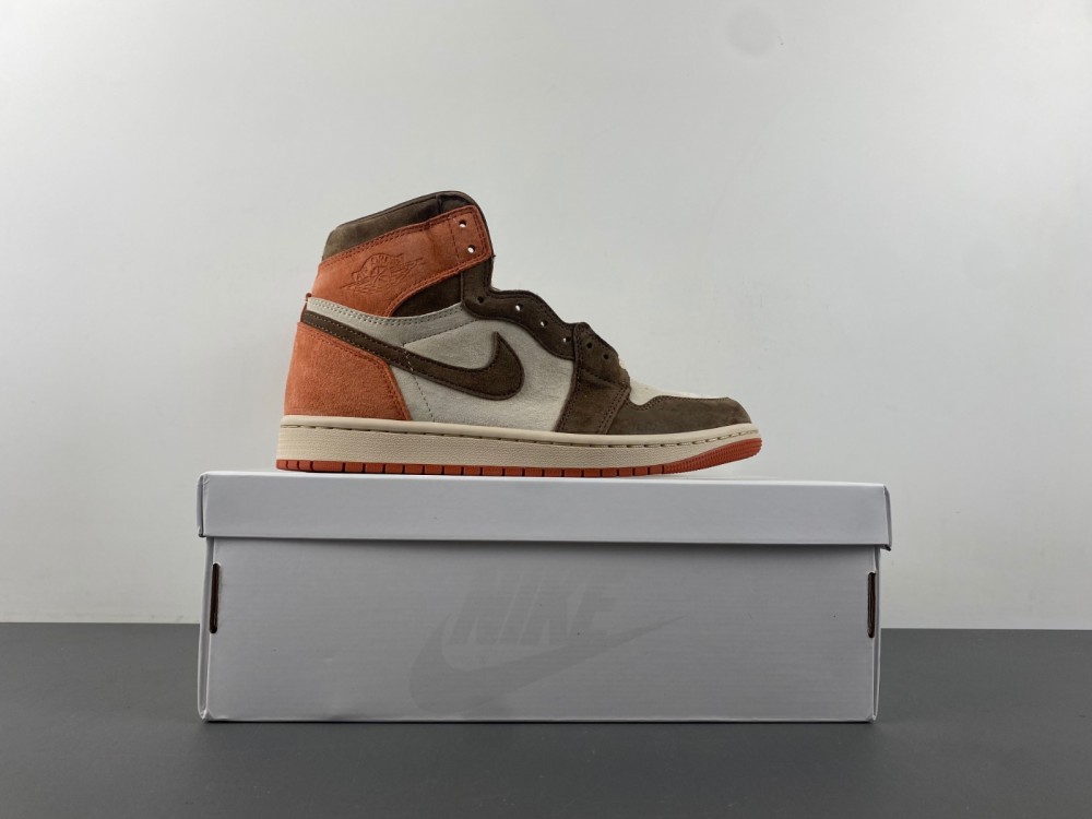 Air Jordan 1 High OG WMNS “Dusted Clay”FQ2941-200