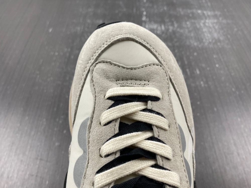 Sacai x VaporWaffle “Tour Yellow ”DD1875-101