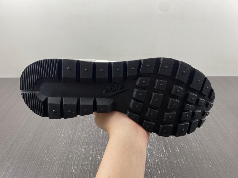 Nike VaporWaffle Woven sacai Jean Paul Gaultier White DR5209-100