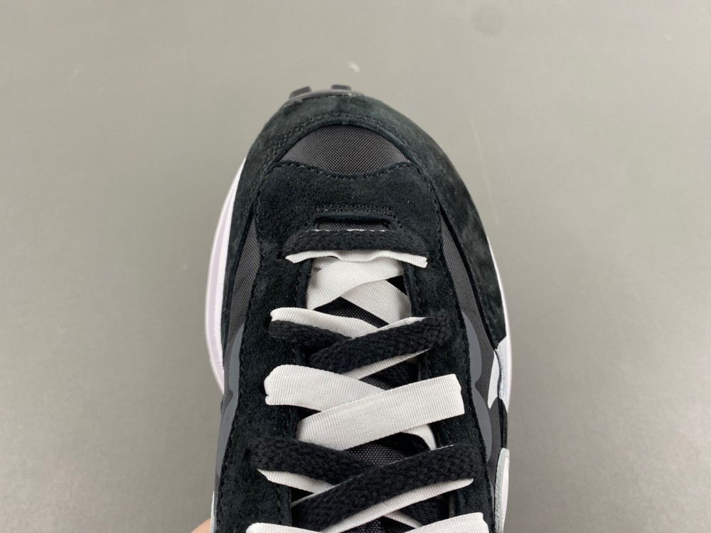 Nike Sacai x VaporWaffle “Tour Yellow ”DD1875-003