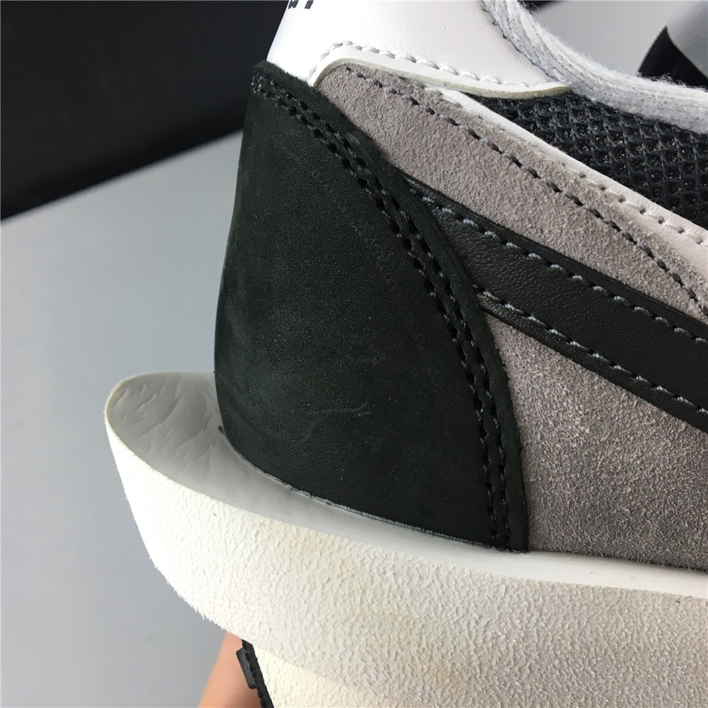 Nike LD Waffle sacai Black BV0073-001