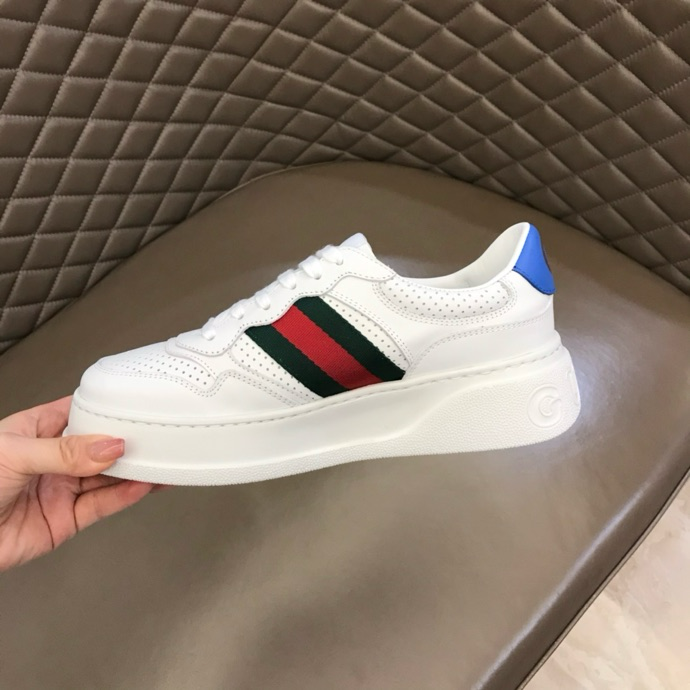 Gucci GG embossed sneakers White