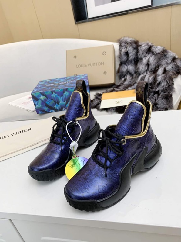 Louis Vuitton Archlight