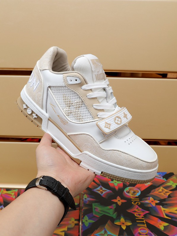 Louis Vuitton Trainer Beige White