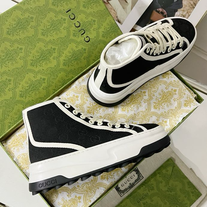 GUCCI Women's GG high top sneaker Black