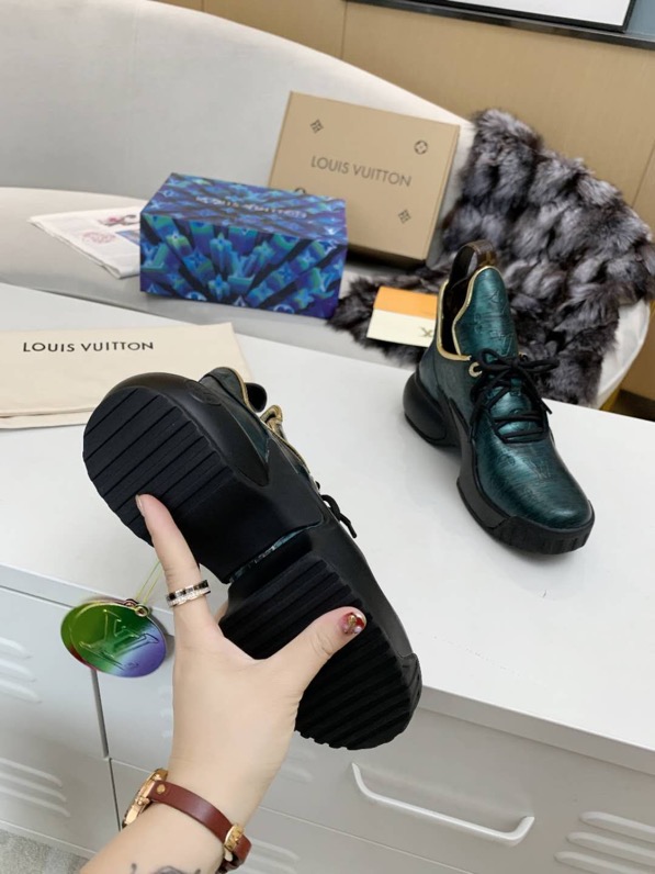 Louis Vuitton Archlight