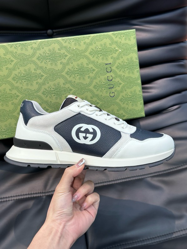 Gucci Men's GG sneakers White Black