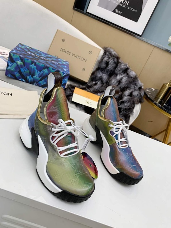 Louis Vuitton Archlight