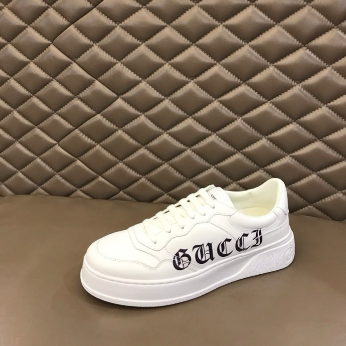 Gucci GG embossed sneakers White