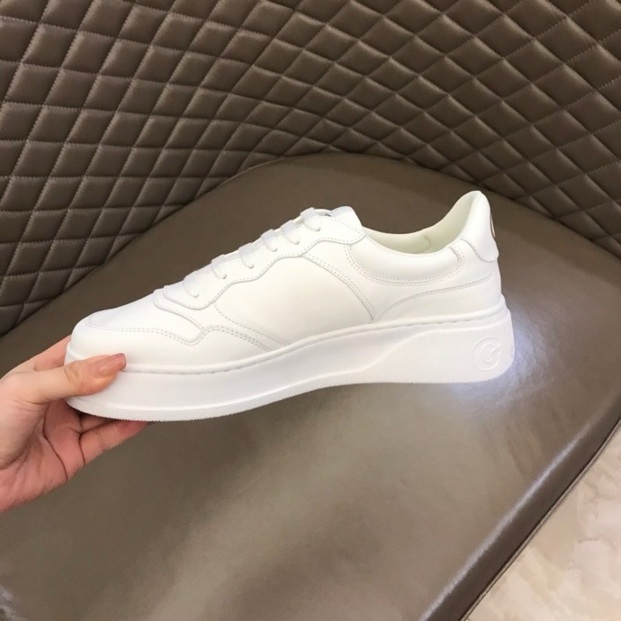 Gucci GG embossed sneakers White