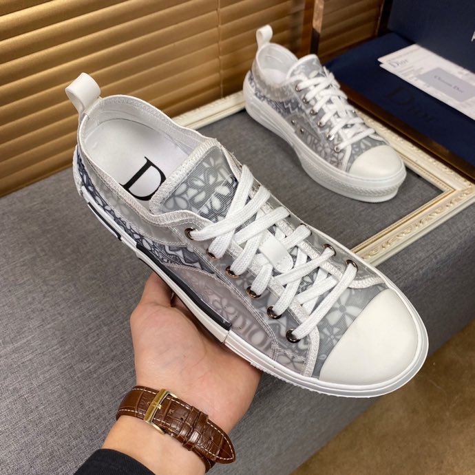 Dior B23 Oblique Low Top Sneakers