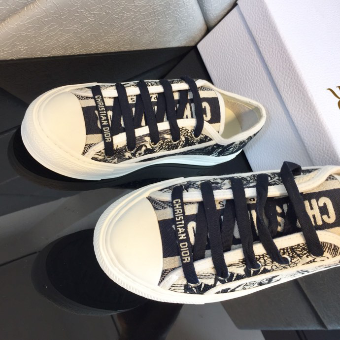 Dior Women's Black and White Trainers