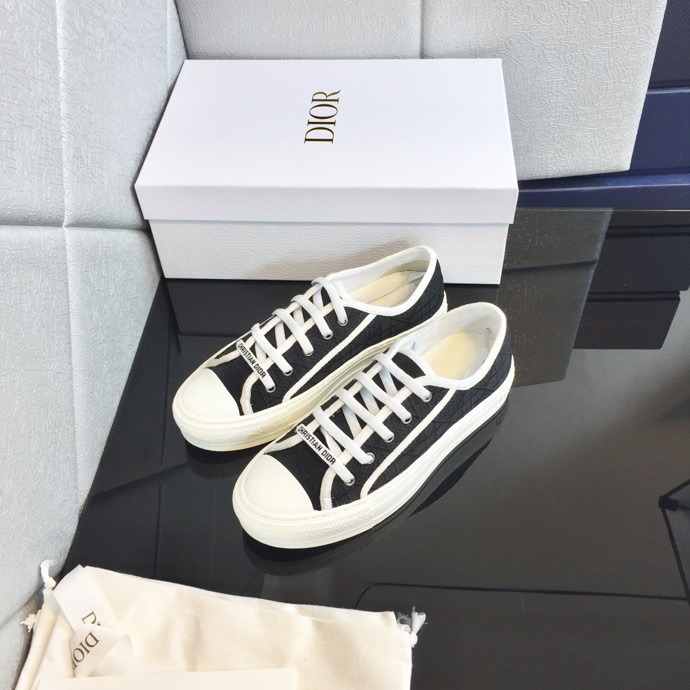 Dior sneaker black and white