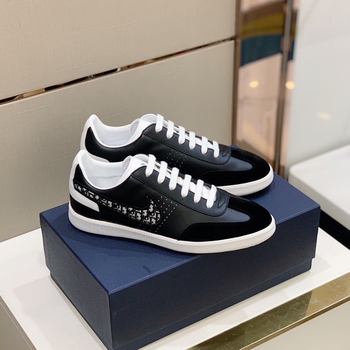 Dior B27 Sneakers Smooth Calfskin Beige And Black Oblique