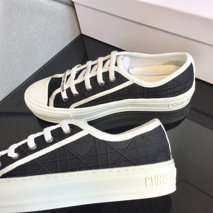 Dior sneaker black and white