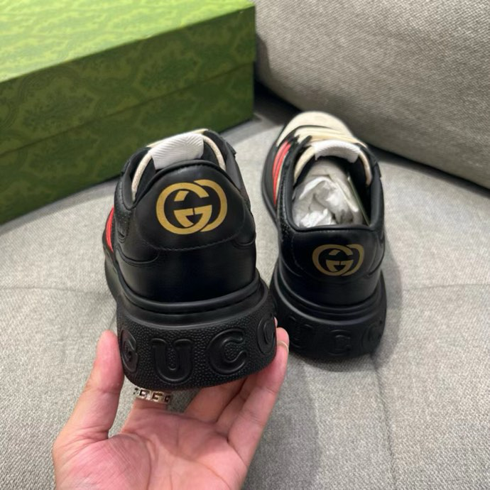 Gucci GG embossed sneakers Black Beige