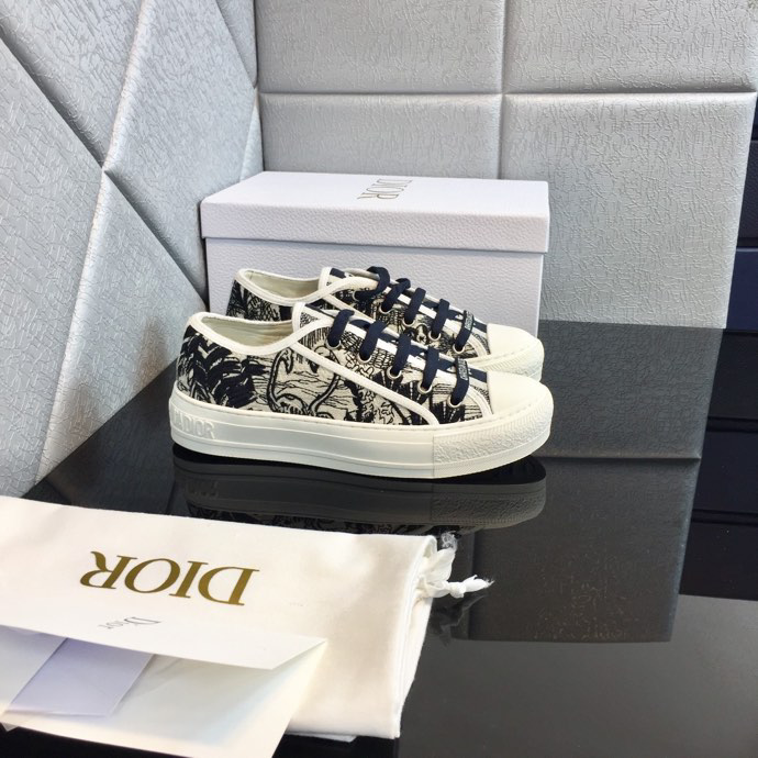 Dior Women's Black and White Trainers