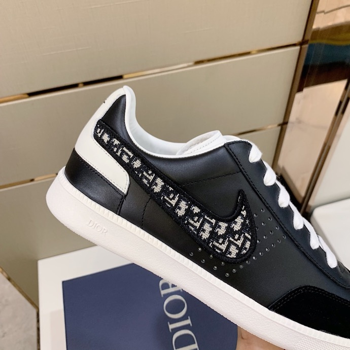 Dior B27 Sneakers Smooth Calfskin Beige And Black Oblique