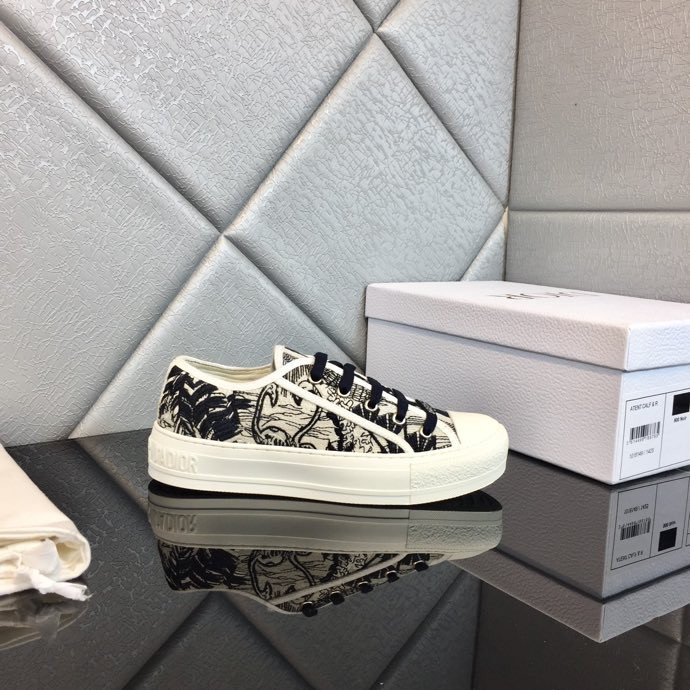Dior Women's Black and White Trainers