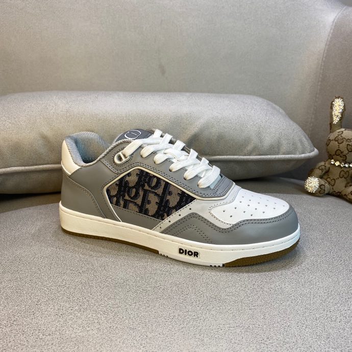 DIOR - B27 Low-Top Sneaker Black Smooth Calfskin With Beige And Black Dior Oblique