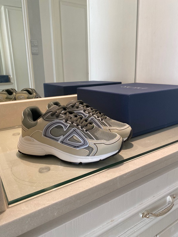 B30 Sneaker Gray Mesh with Light Green, White and Black Technical Fabric | DIOR