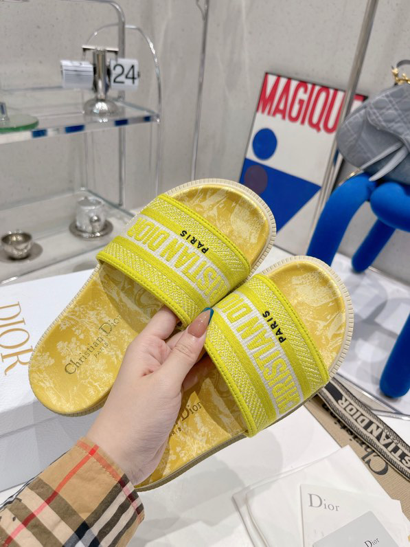 Dior Slipper For Woman 24ss/002B Authentic