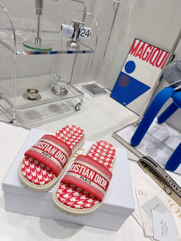 (Women) Dior DWay Slide 'Toile de Jouy Flowers Embroidered - Red' KCQ550TJE-S32W - KCQ550TJE-S32W