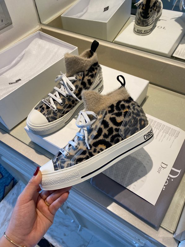 Dior Women Walk'n'Dior Sneaker Fur-Effect Knit with Gray Mizza Print