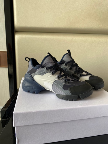 Dior D-connect Sneaker in Blue