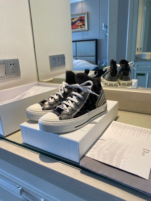 Christian Dior Women's Walk'N'Dior Oblique Technical Sneakers