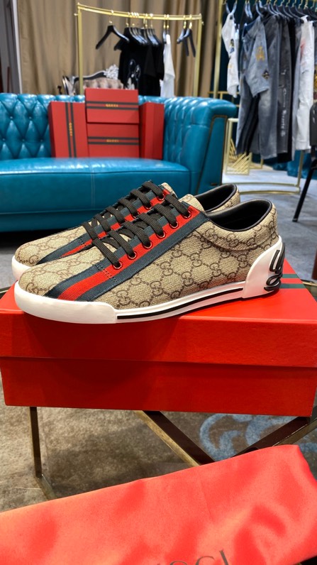 Gucci2024 New Breathable Board Shoes Brown