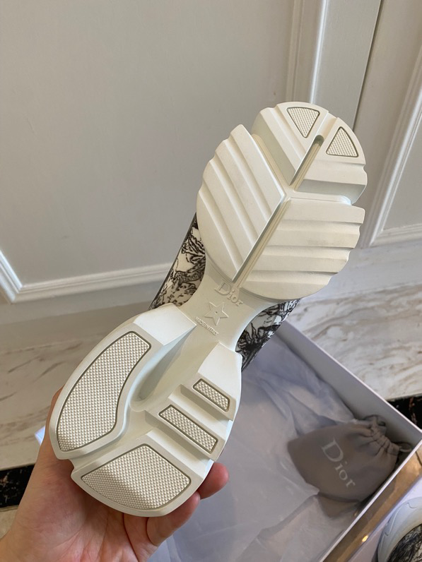 Dior Women's White and Grey Trainers