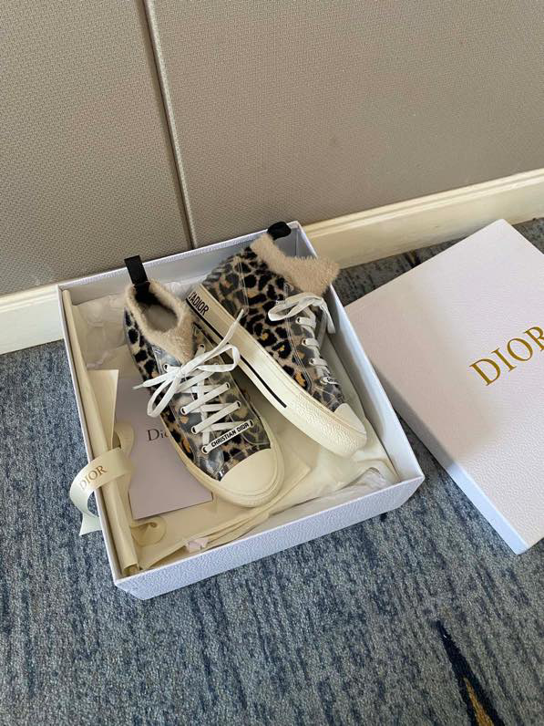 Dior Women Walk'n'Dior Sneaker Fur-Effect Knit with Gray Mizza Print