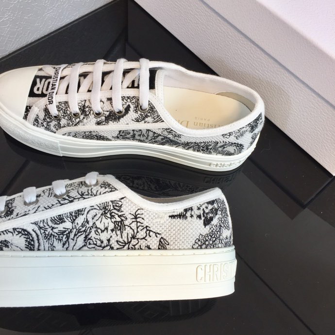 DIOR - Walk'N'Dior Platform Sneaker White And Black Cotton Embroidered With Plan De Paris Motif